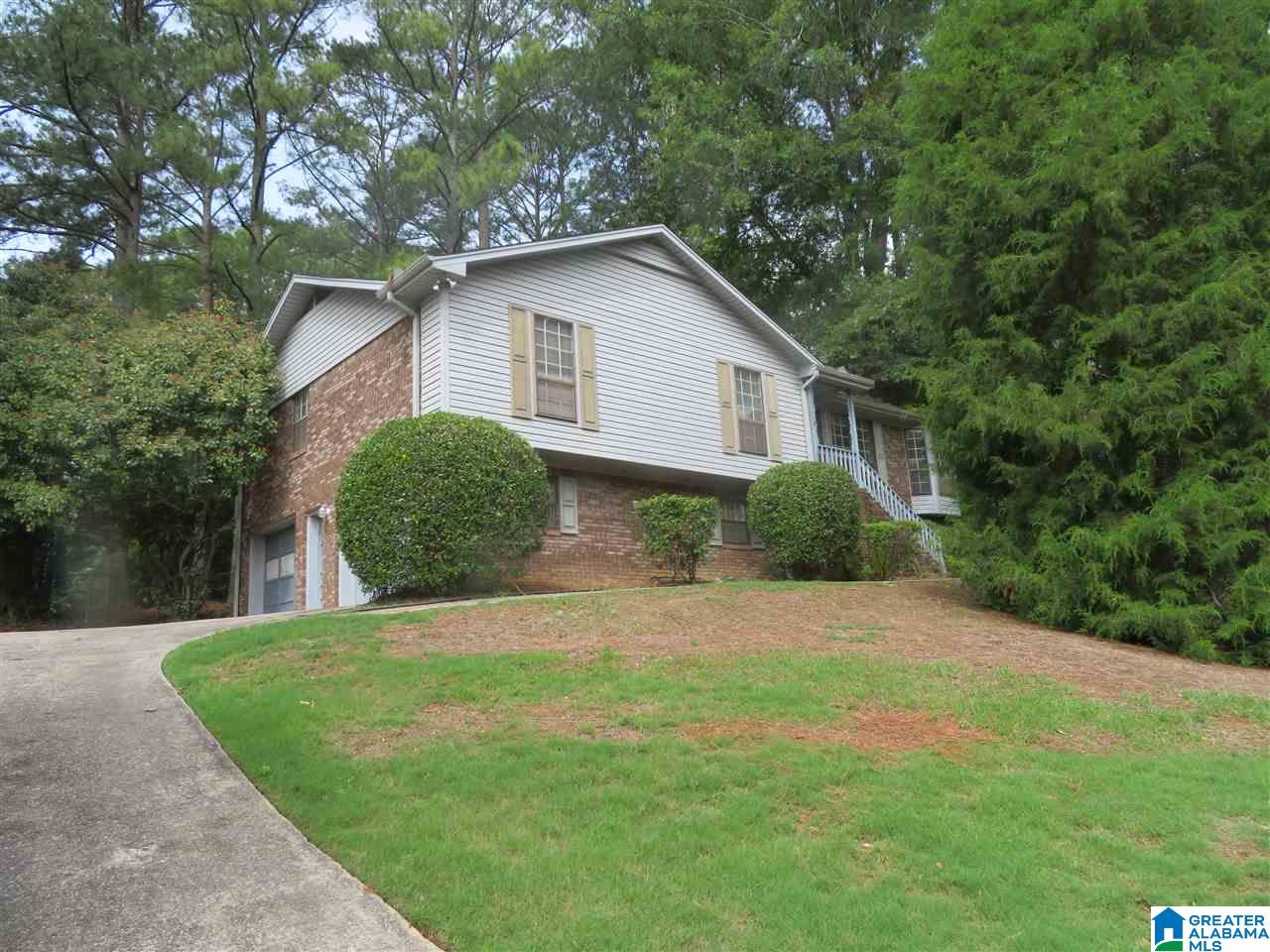 430 Hillside Road Bessemer, AL 35020 - Photo 2 of 38
