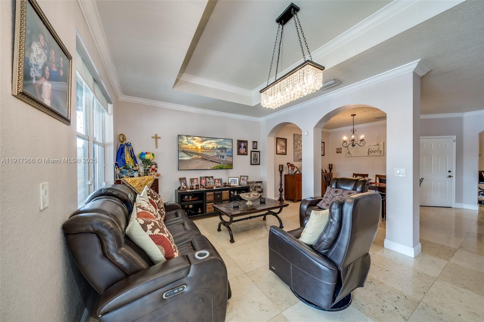 15242 Southwest 8th Way Miami, FL 33194 - Photo 13 of 62