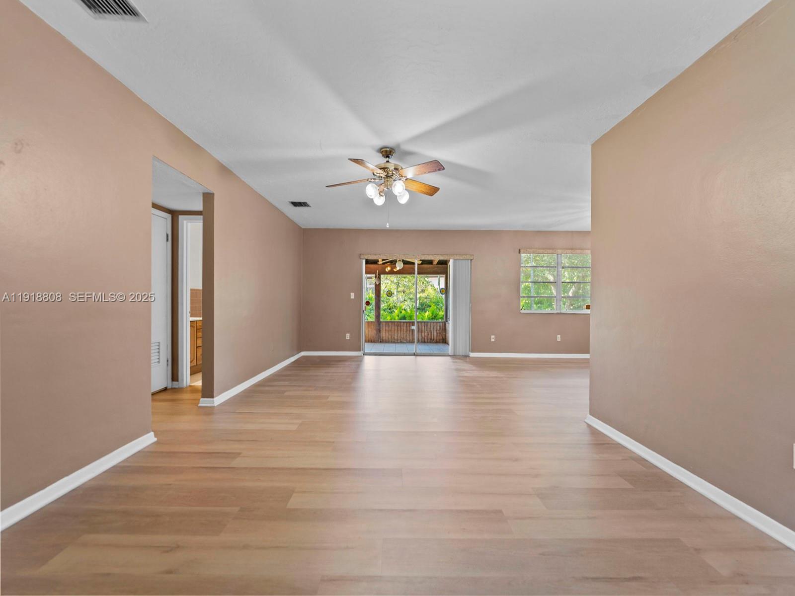 19700 Whispering Pines Road Cutler Bay, FL 33157 - Photo 5 of 35 Gallery Image 5