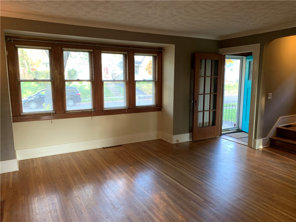 26 Vayo Street Irondequoit, NY 14609 - Photo 2 of 20