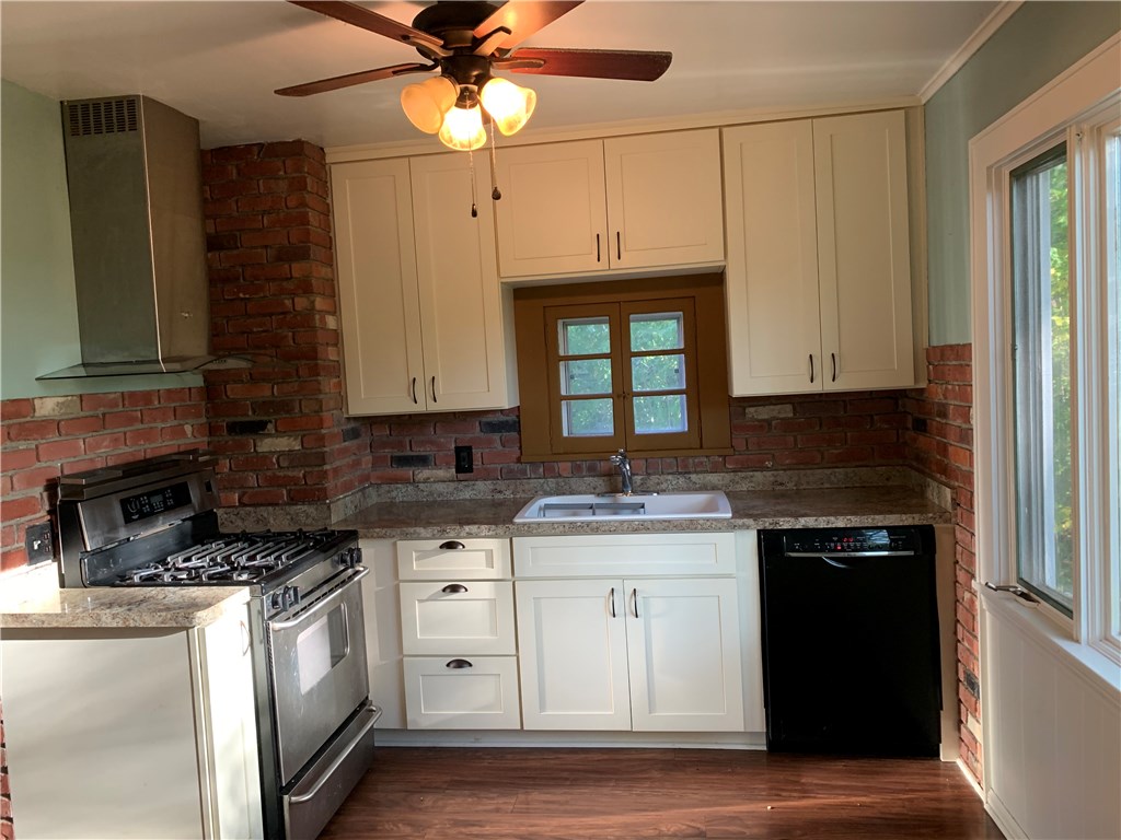 26 Vayo Street Irondequoit, NY 14609 - Photo 7 of 20