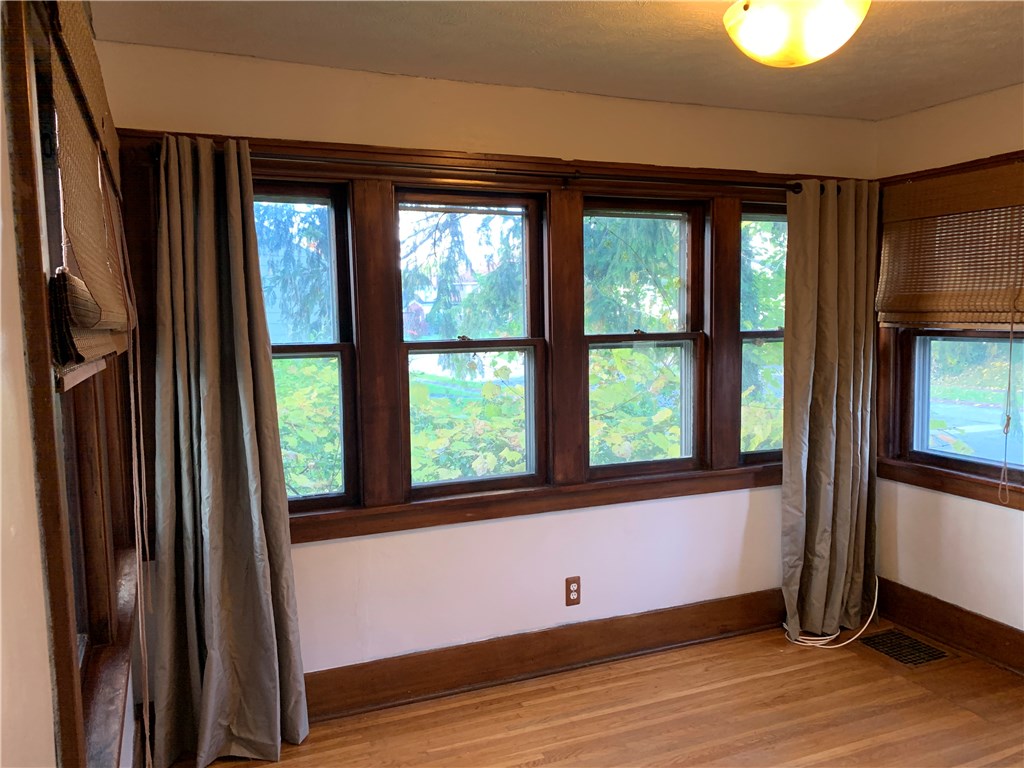 26 Vayo Street Irondequoit, NY 14609 - Photo 8 of 20