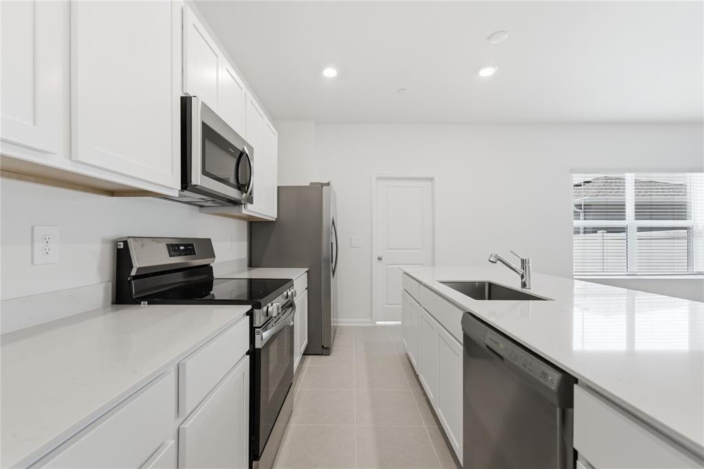 2160 Rider Rain Lane Apopka, FL 32703 - Photo 14 of 44