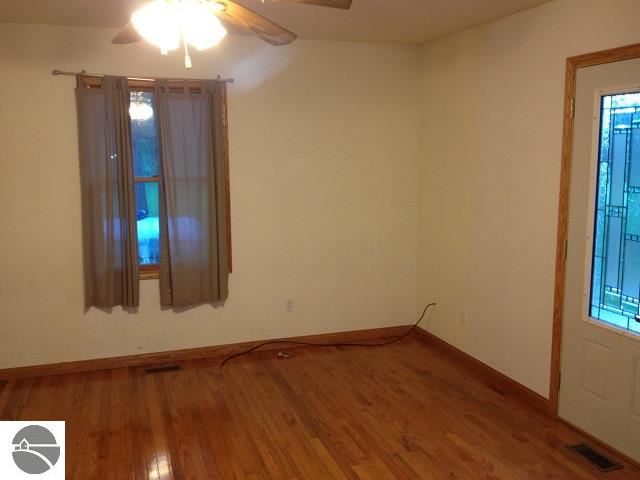 4490 South Wise Road Shepherd, MI 48883 - Photo 10 of 20 1746121-9.JPG
