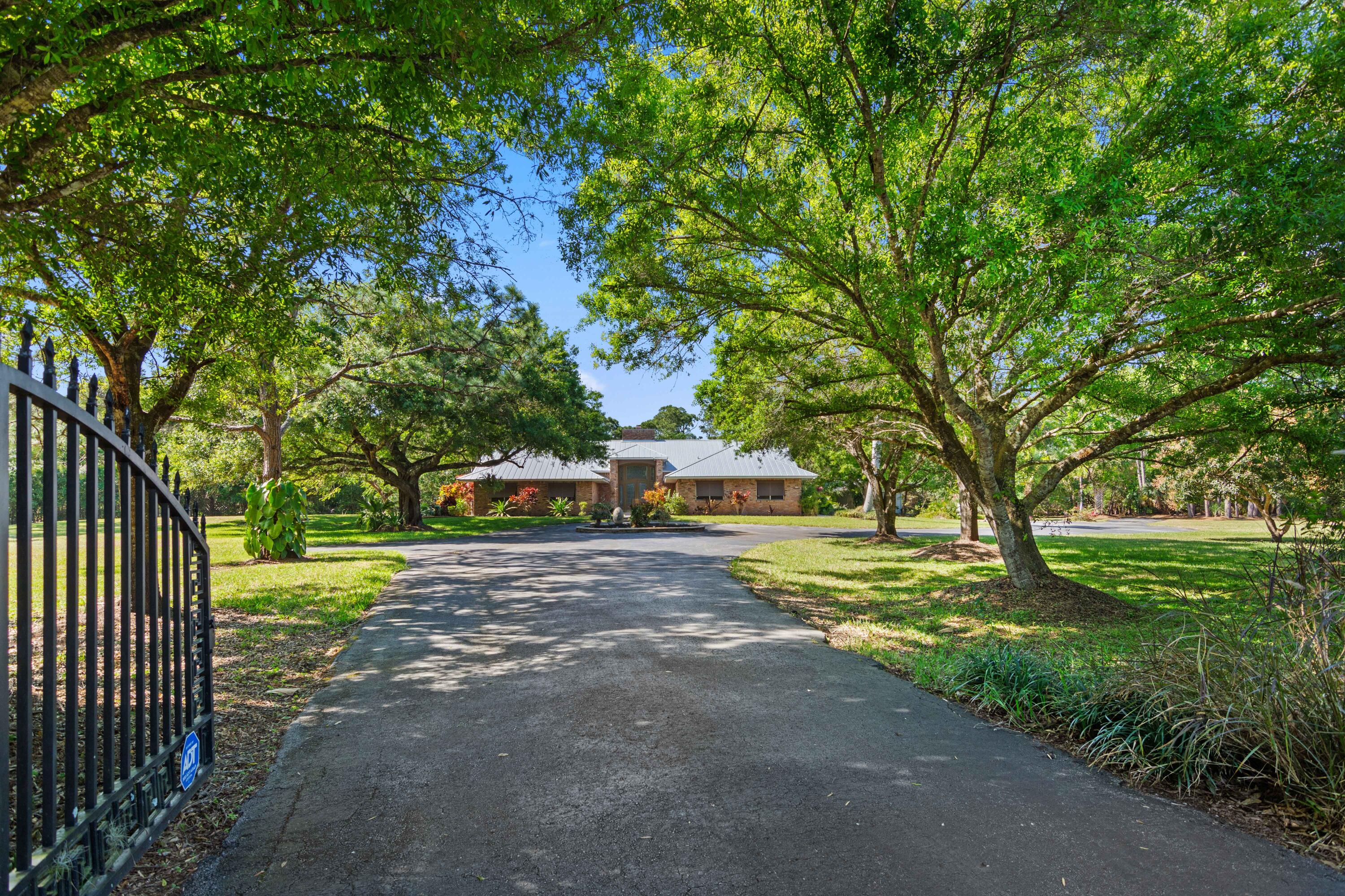 8850 Hidden Pines Road Fort Pierce, FL 34945 - Photo 4 of 72 DSC_5368