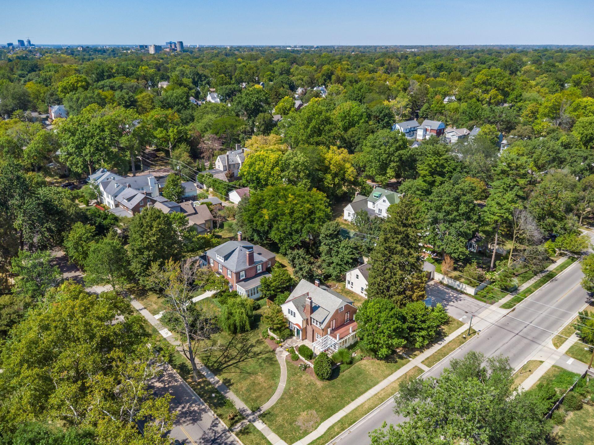 2424 Sherwood Road Bexley, OH 43209 - Photo 75 of 92 Drone