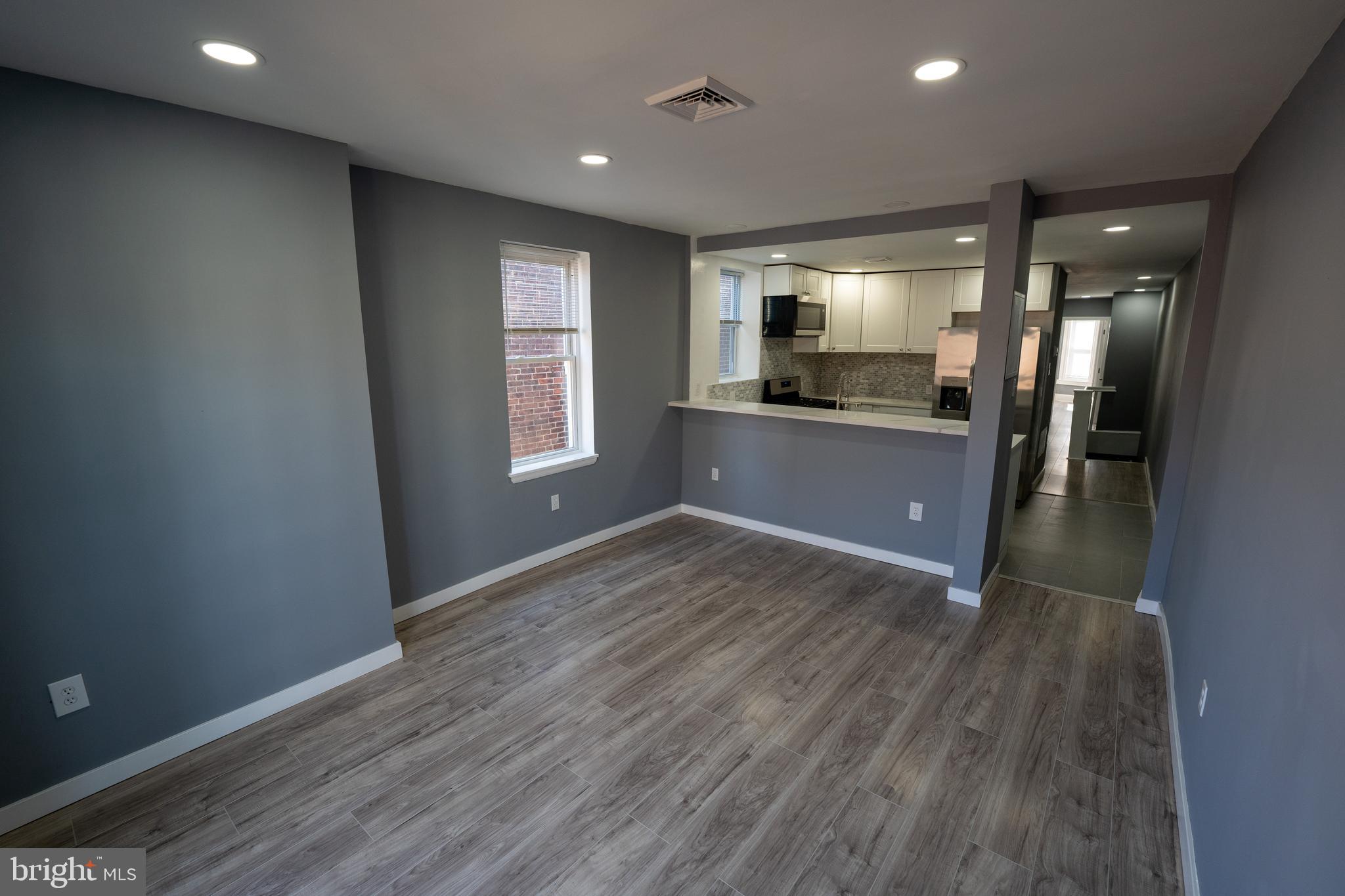 55 West Sharpnack Street Philadelphia, PA 19119 - Photo 27 of 35 2nd Floor Unit - Living Room
