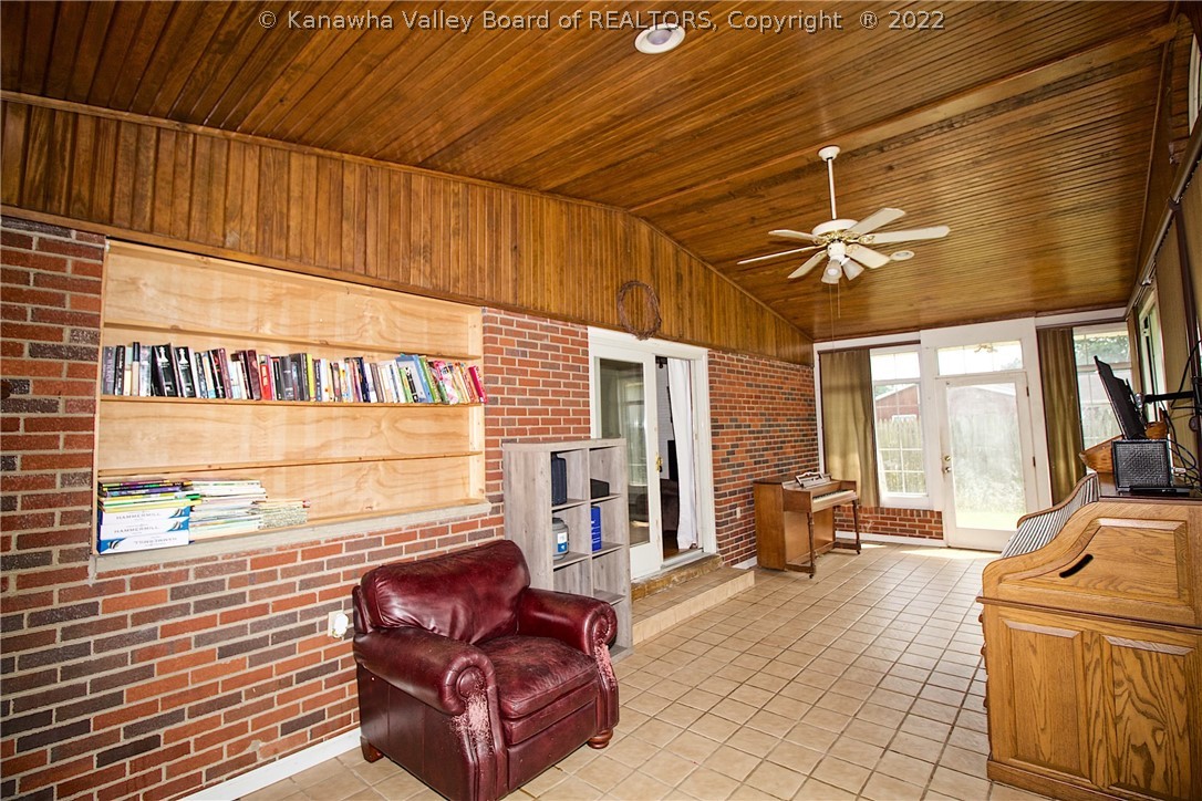 1413 Strawberry Road St. Albans, WV 25177 - Photo 20 of 34 Gallery Image 20