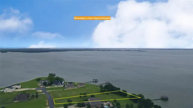 a view of an outdoor space and yard