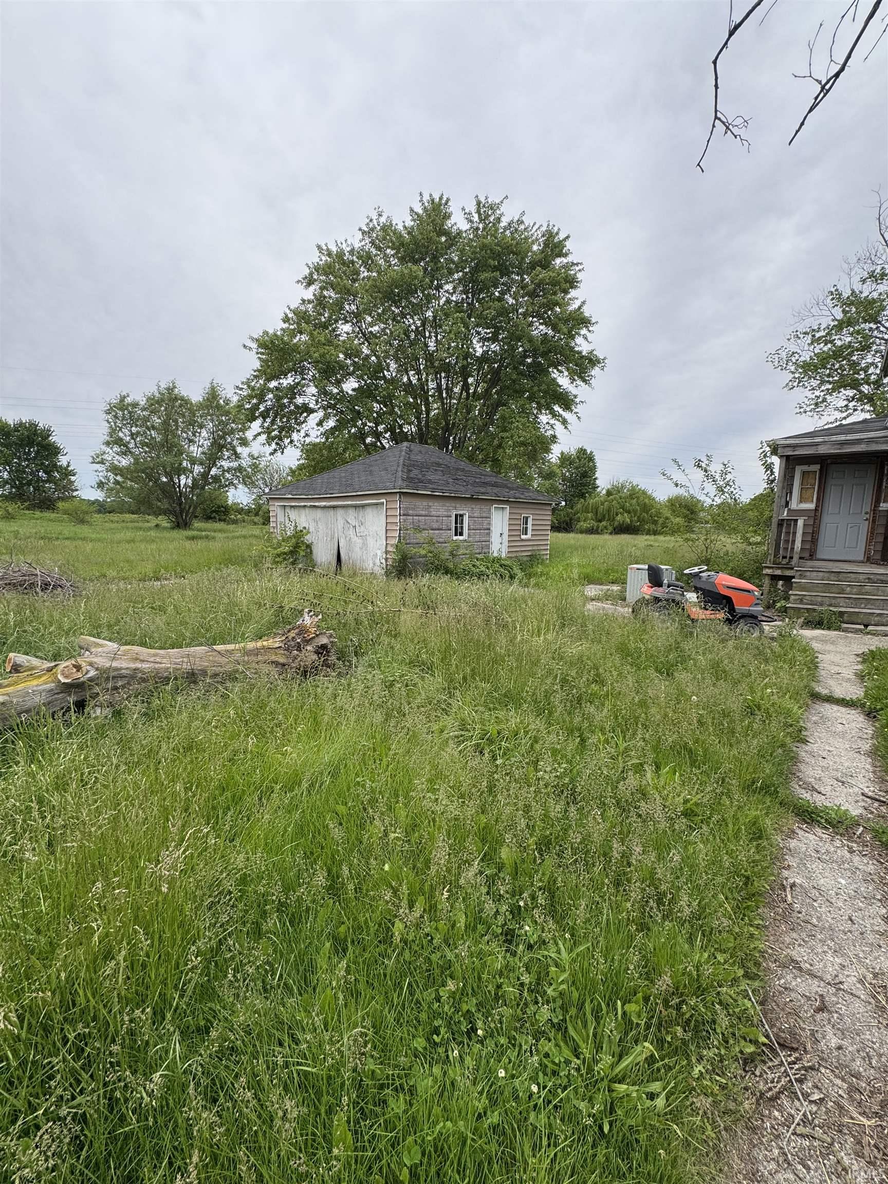 11732 East Tillman Road Fort Wayne, IN 46816 - Photo 7 of 7 Gallery Image 7