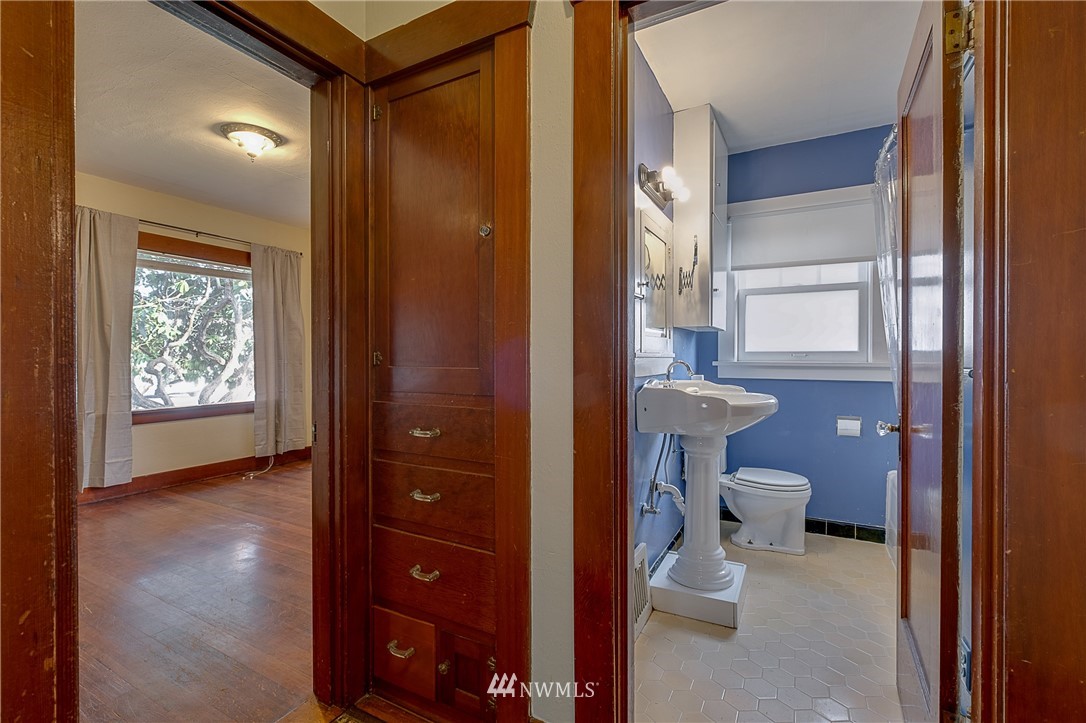 811 North 4th Street Renton, WA 98057 - Photo 13 of 25