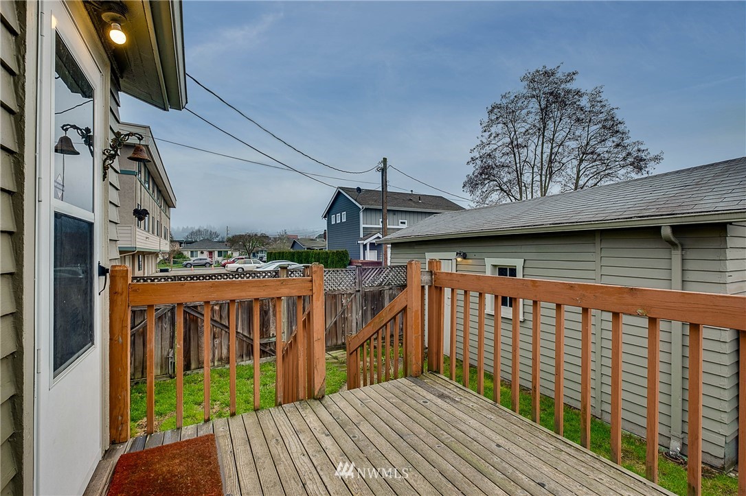 811 North 4th Street Renton, WA 98057 - Photo 22 of 25