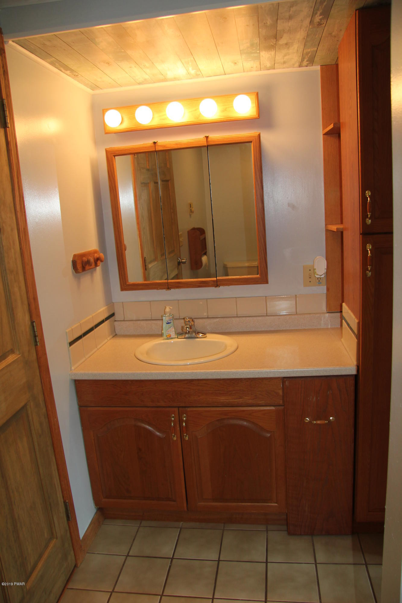 835 Long Ridge Road Hawley, PA 18428 - Photo 18 of 39