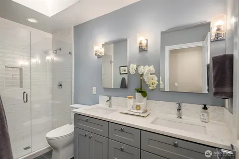 $2,139,000 | 8042 243rd Place Northeast, Redmond, WA 98053