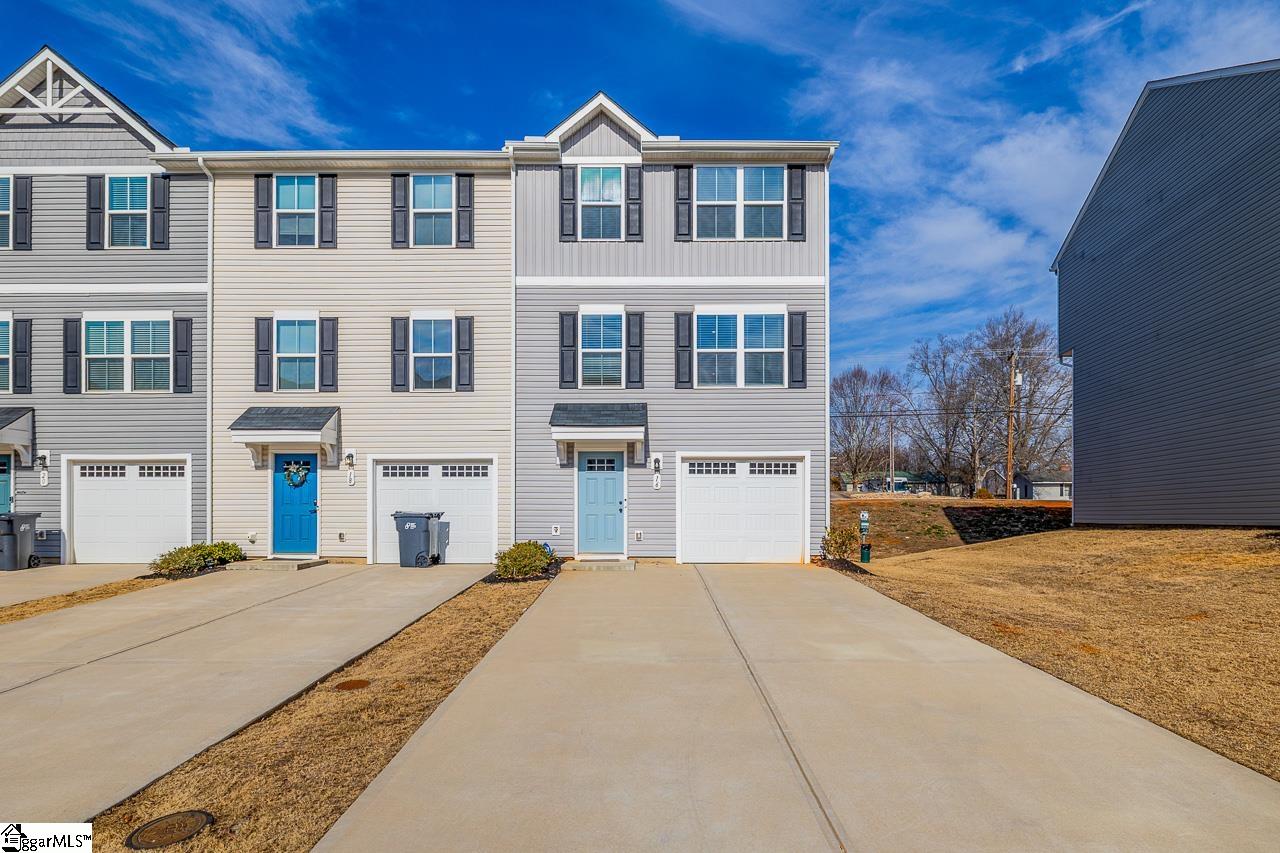 16 Verdant Leaf Way Greenville, SC 29617 - Photo 2 of 33