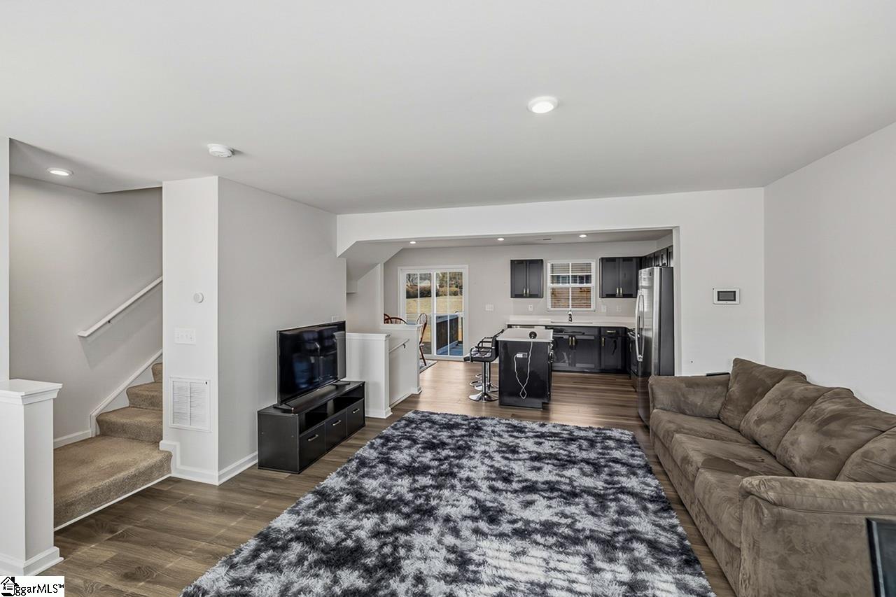 16 Verdant Leaf Way Greenville, SC 29617 - Photo 9 of 33