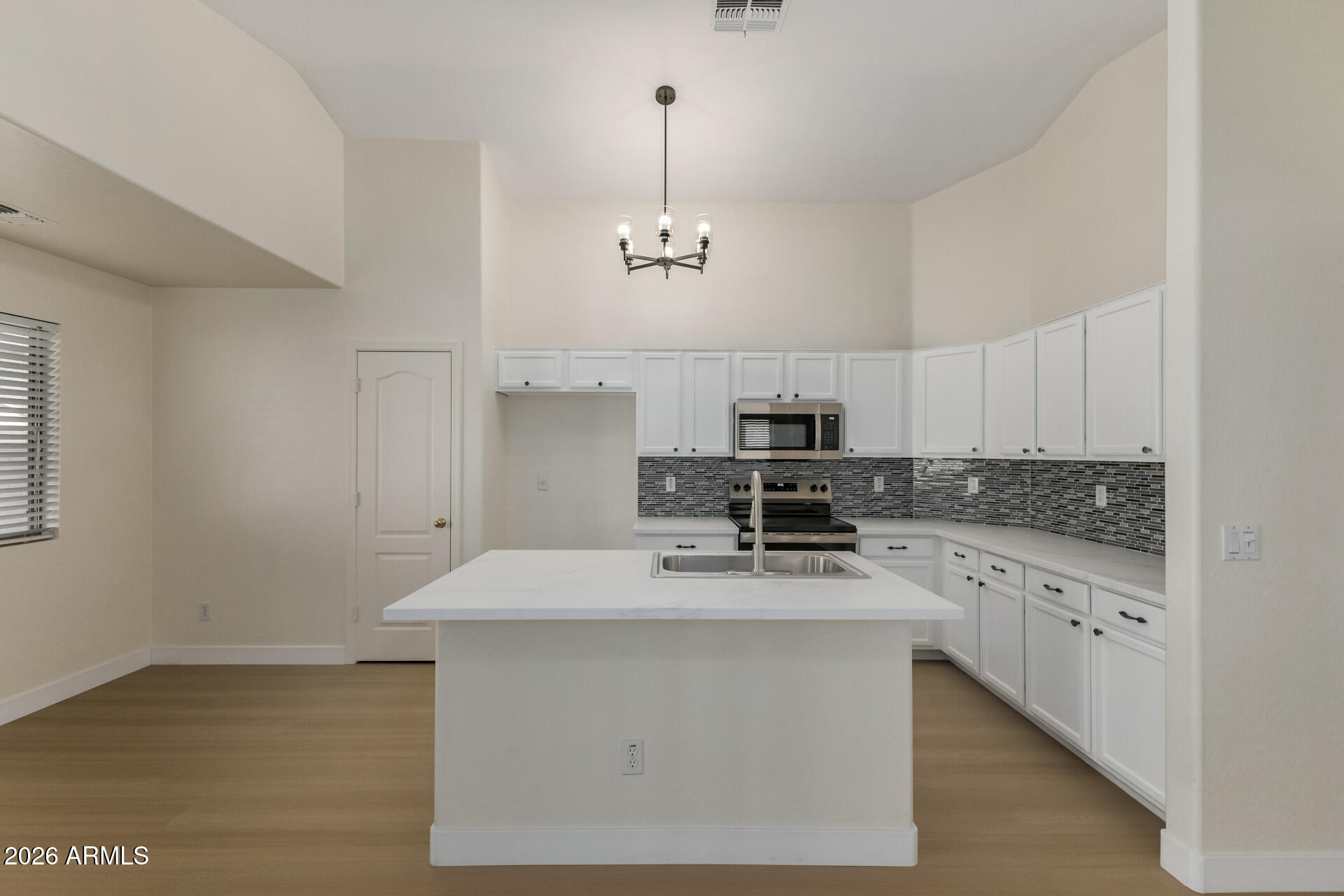 3318 West Fraktur Road Phoenix, AZ 85041 - Photo 13 of 34 13 Fraktur