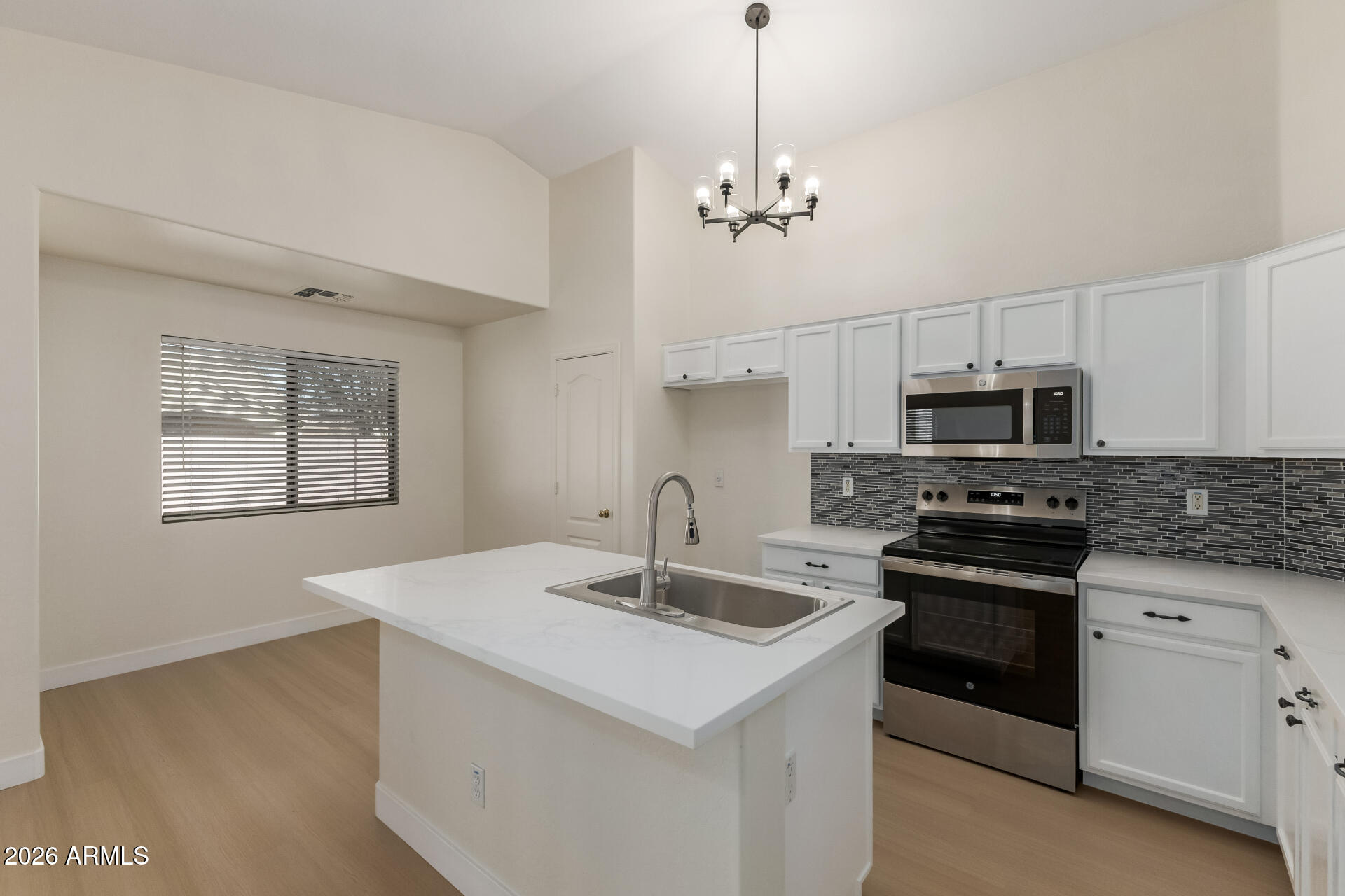 3318 West Fraktur Road Phoenix, AZ 85041 - Photo 17 of 34 17 Fraktur