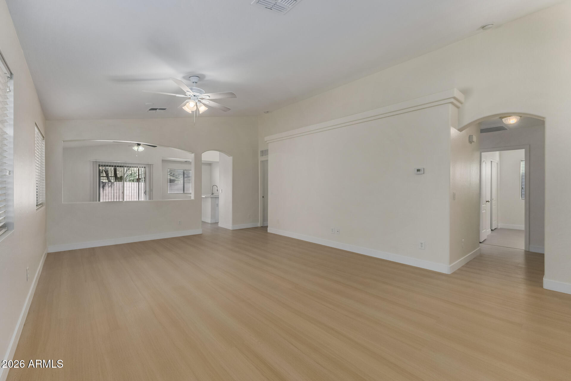 3318 West Fraktur Road Phoenix, AZ 85041 - Photo 9 of 34 09 Fraktur