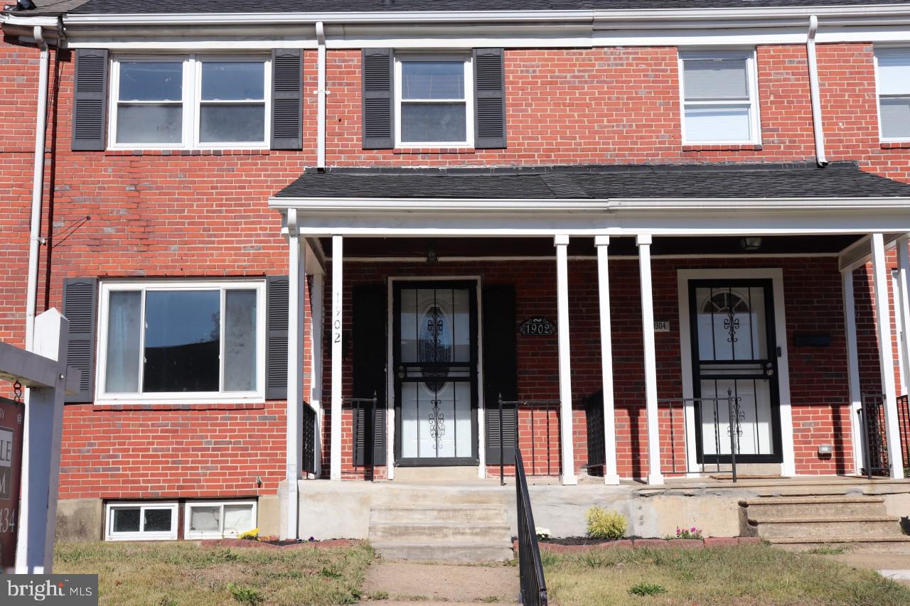 Porch Front Town Home  Loch Raven
