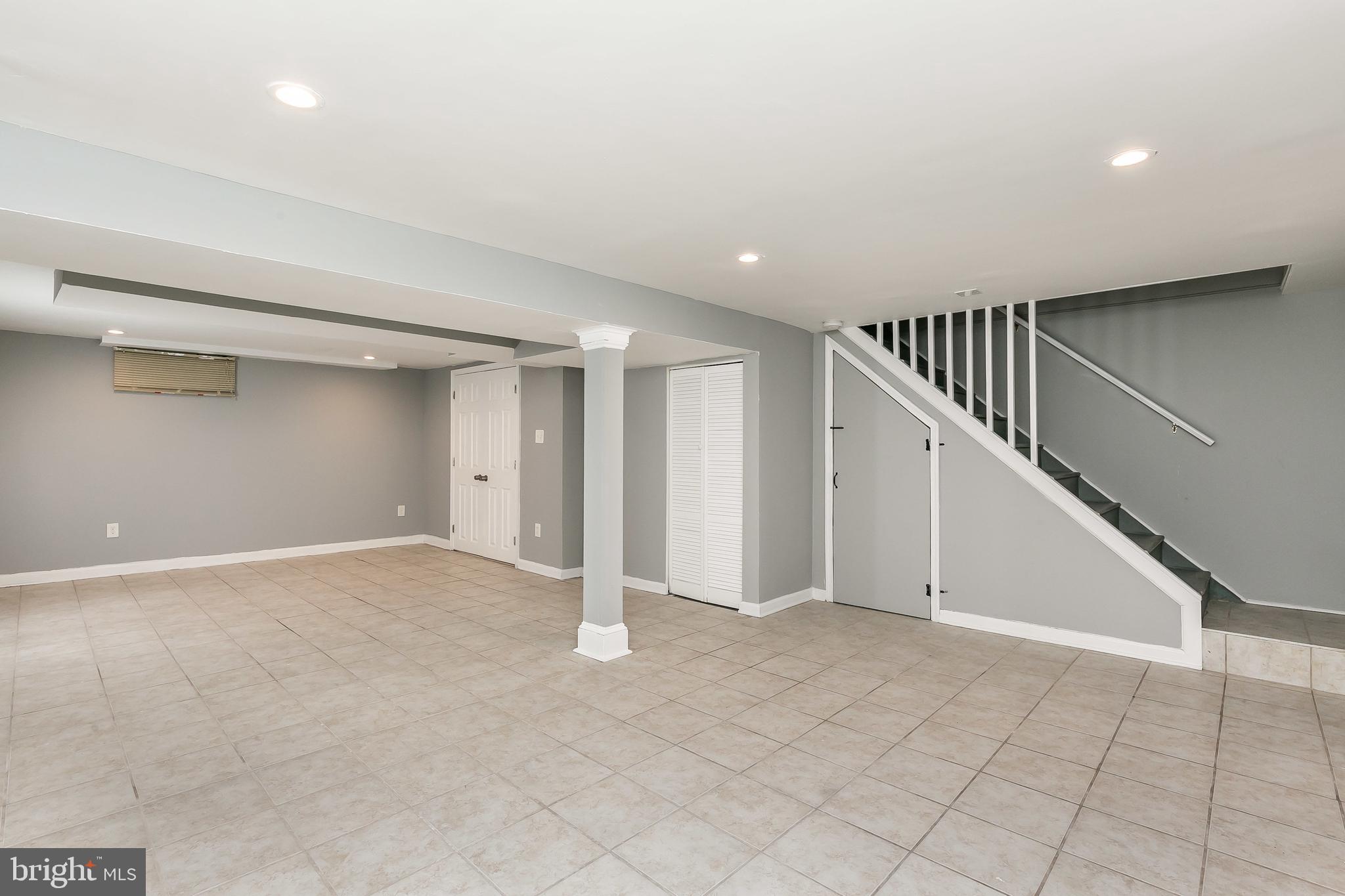 1902 Hillenwood Road Baltimore, MD 21239 - Photo 31 of 43 Ceramic Tile
