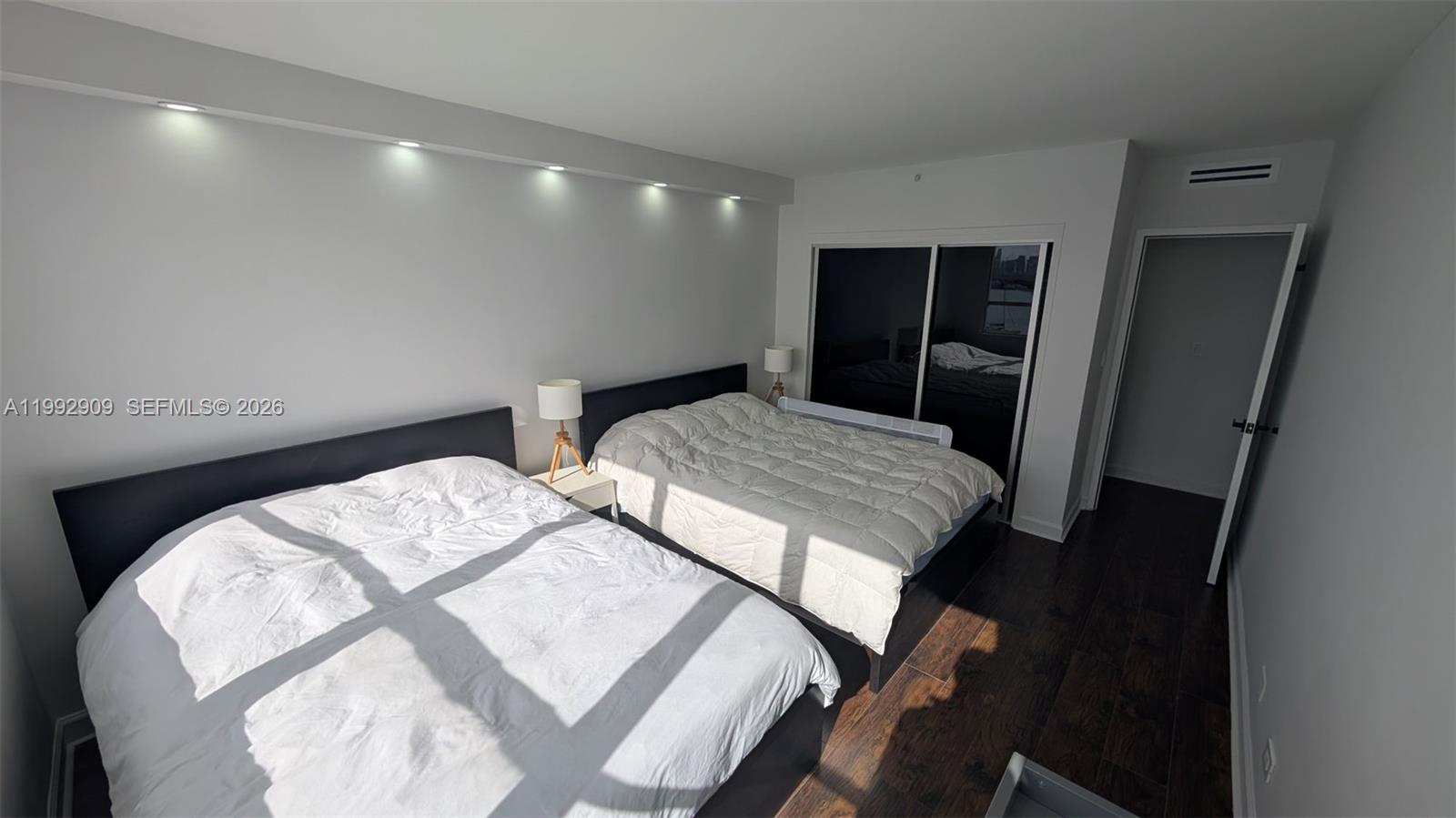 1500 Bay Road, Unit 822S Miami Beach, FL 33139 - Photo 12 of 30