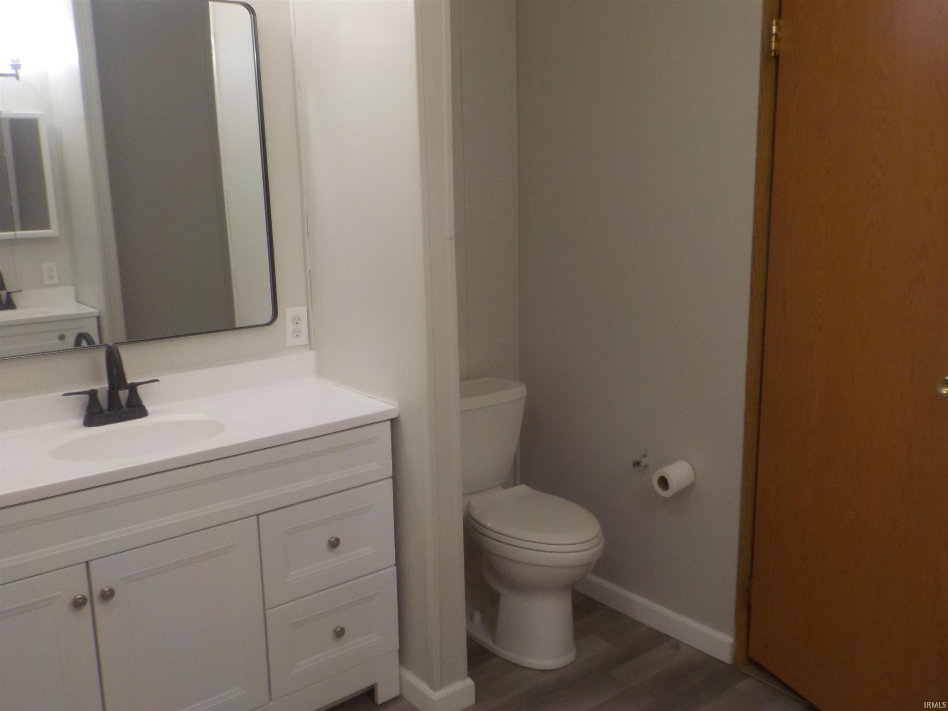 12114 East Sparks Road Bloomfield, IN 47424 - Photo 17 of 36 Gallery Image 17