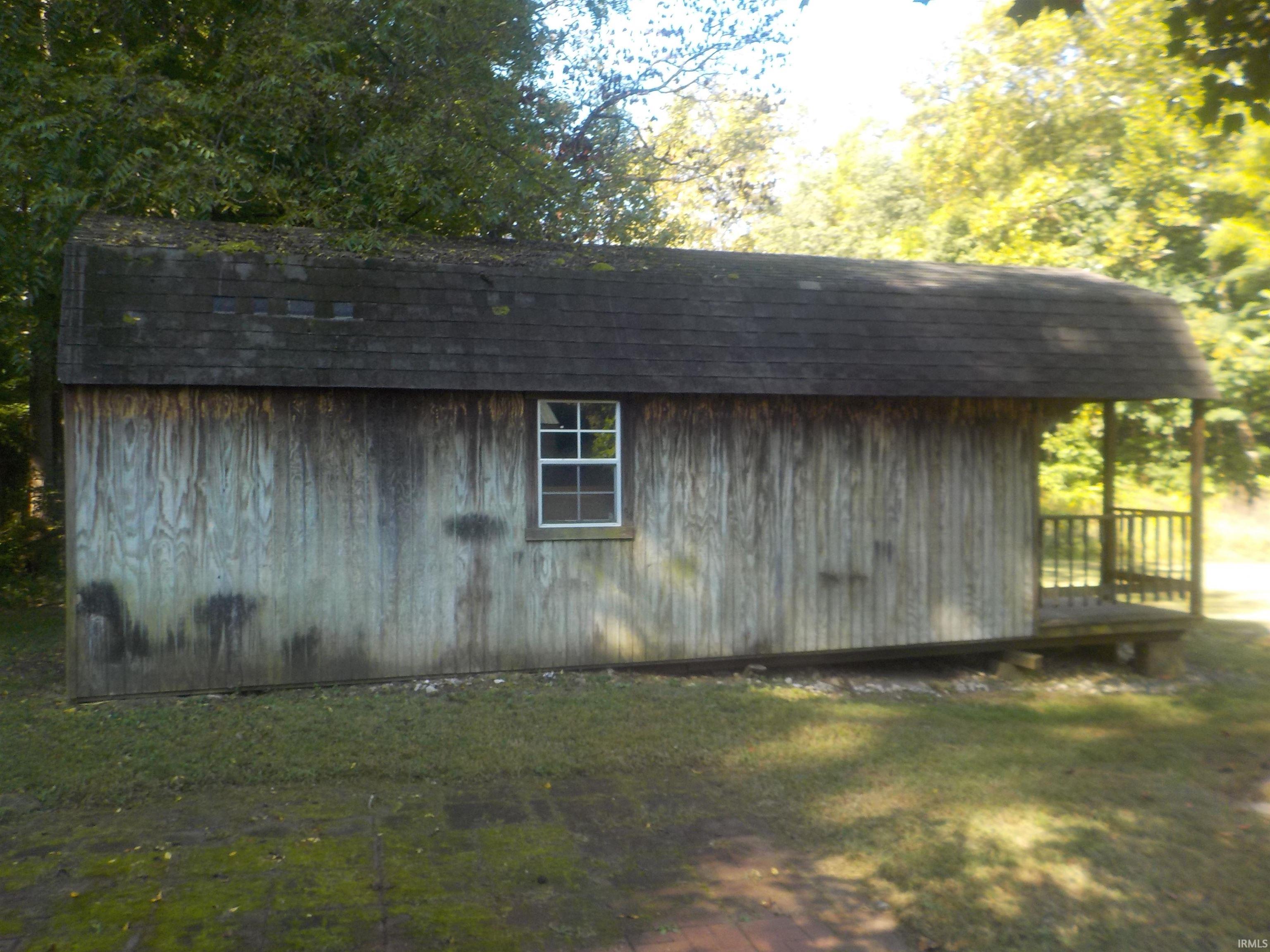 12114 East Sparks Road Bloomfield, IN 47424 - Photo 10 of 36 Gallery Image 10