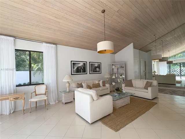 $8,000 | 2538 Windsor Way Court, Wellington, FL 33414