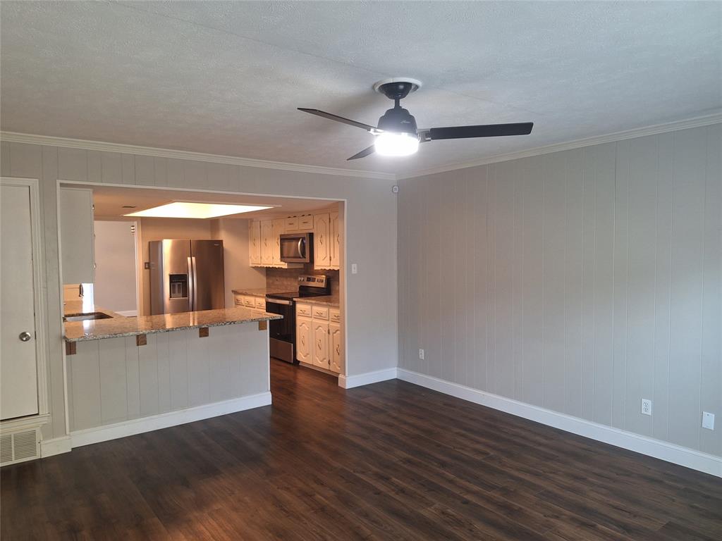 4240 Harvest Hill Road Dallas, TX 75244 - Photo 13 of 38 Gallery Image 13