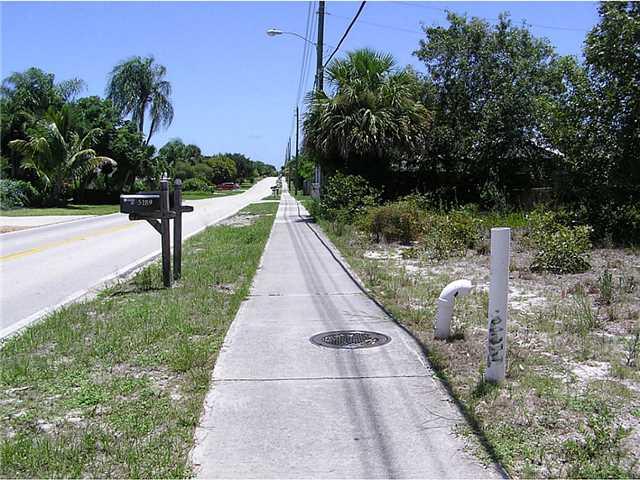 5164 Southeast Horseshoe Point Road Stuart, FL 34997 - Photo 13 of 25 Gallery Image 13