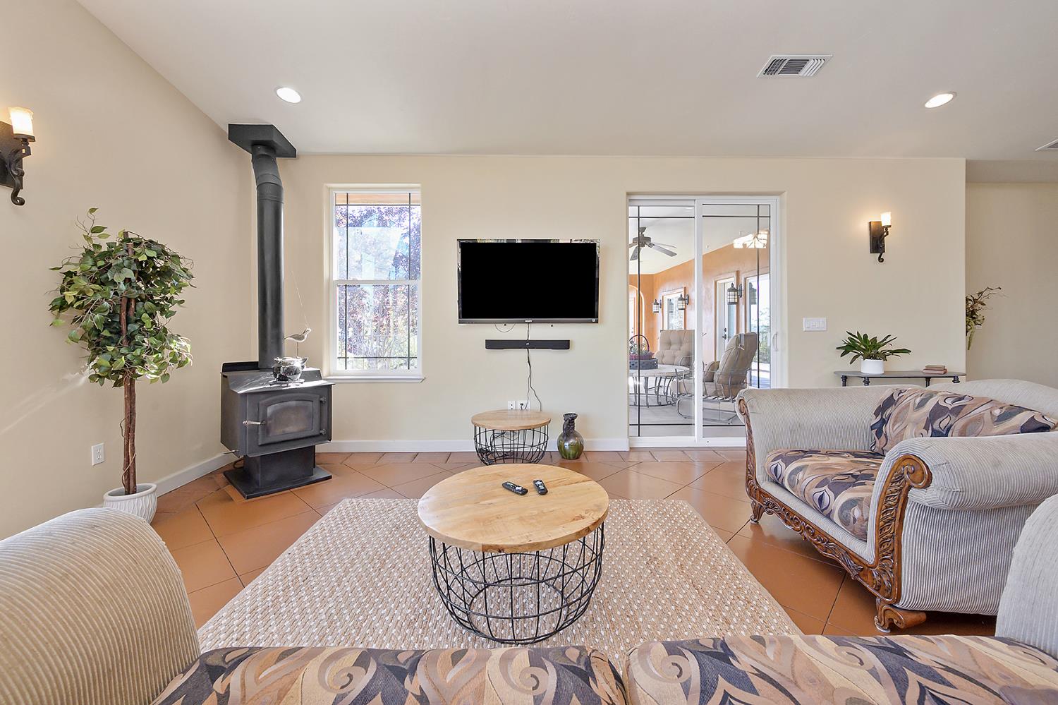 6801 Sagittarius Road Placerville, CA 95667 - Photo 15 of 46