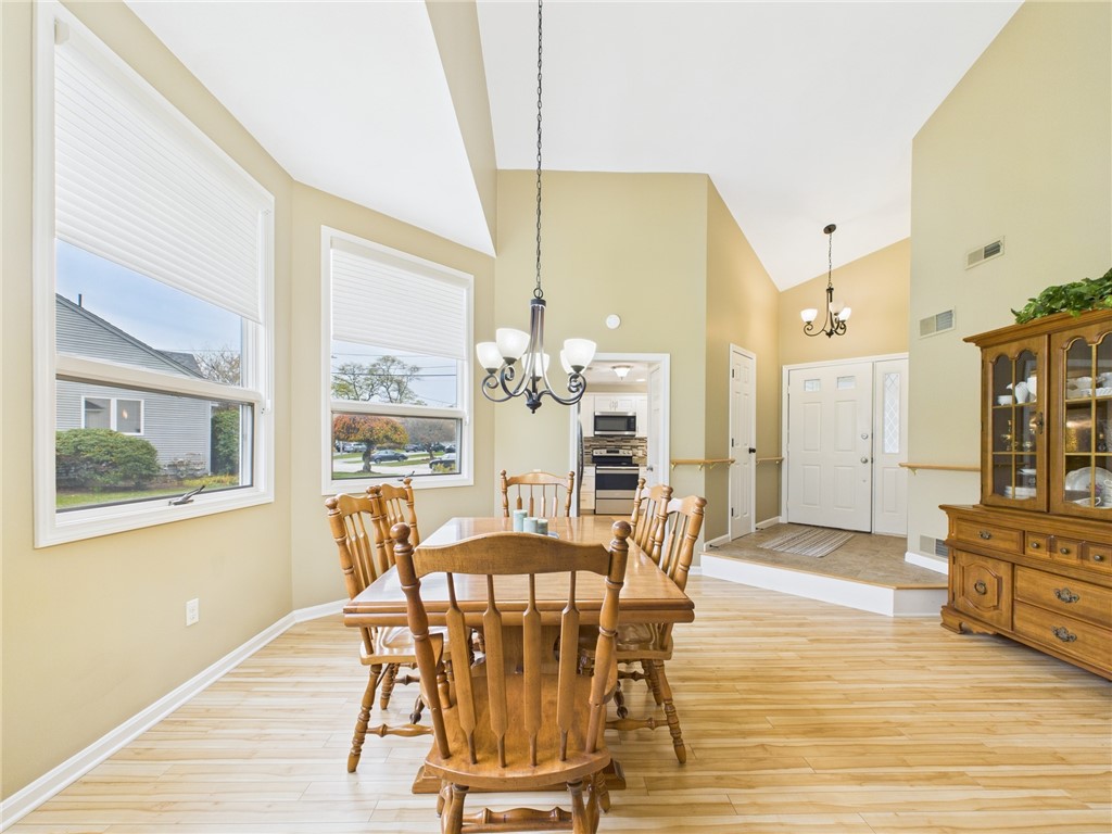 96 Nipmuc Trail, Unit F North Providence, RI 02904 - Photo 11 of 32