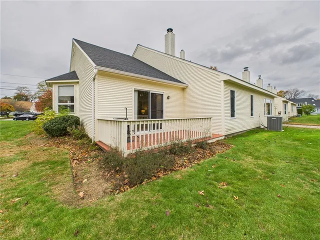 $389,900 | 96 Nipmuc Trail, Unit F, North Providence, RI 02904