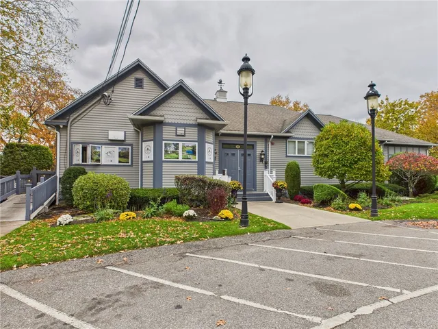 $389,900 | 96 Nipmuc Trail, Unit F, North Providence, RI 02904