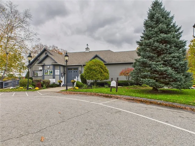 $389,900 | 96 Nipmuc Trail, Unit F, North Providence, RI 02904