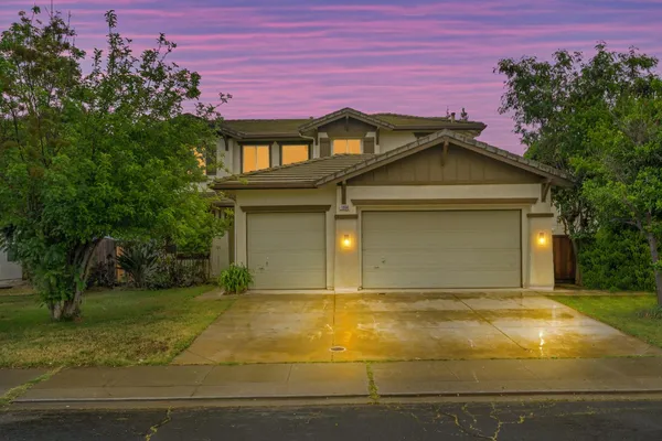 $659,000 | 1994 Pasado Avenue, Manteca, CA 95336