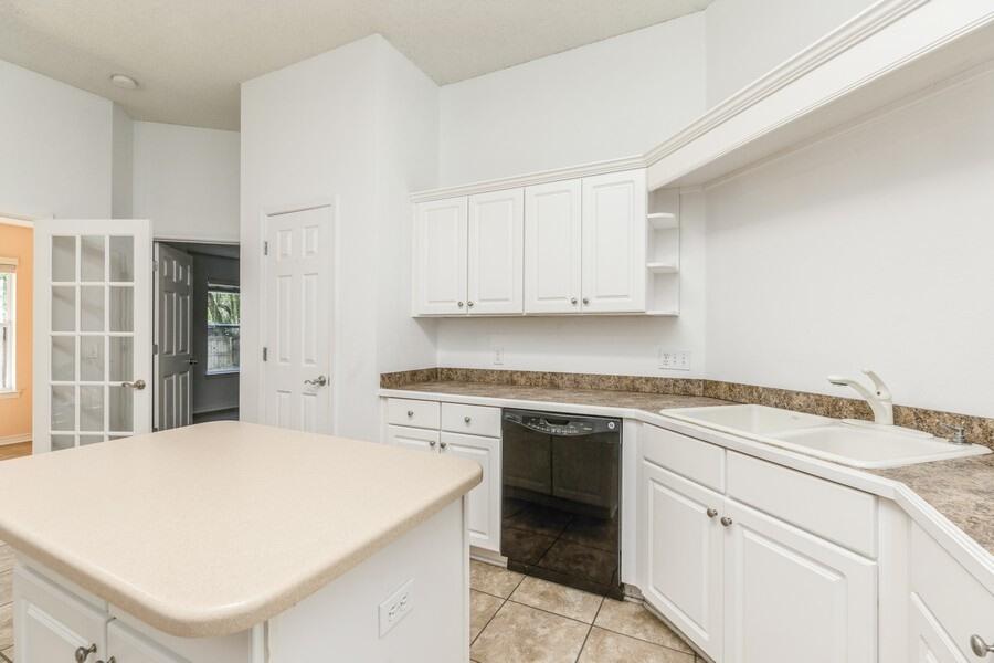87 Oak Place Road Freeport, FL 32439 - Photo 14 of 44 13_87-Oakplace-Road_2025_Web