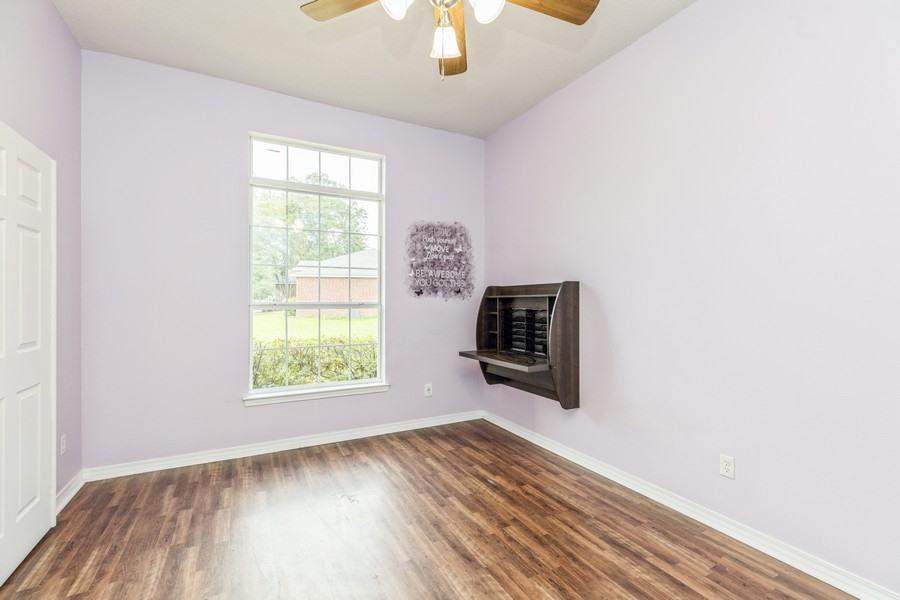 87 Oak Place Road Freeport, FL 32439 - Photo 7 of 44 07_87-Oakplace-Road_2010_Web