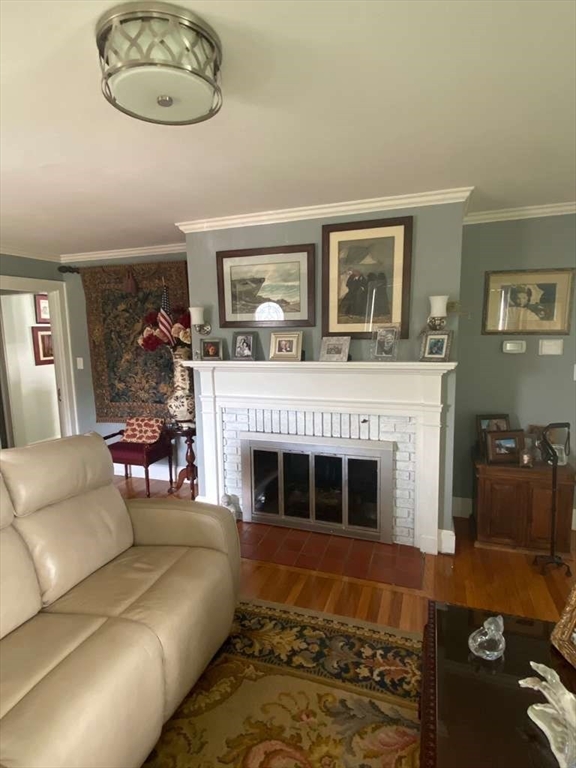 41 Bronx Road Boston, MA 02132 - Photo 11 of 28