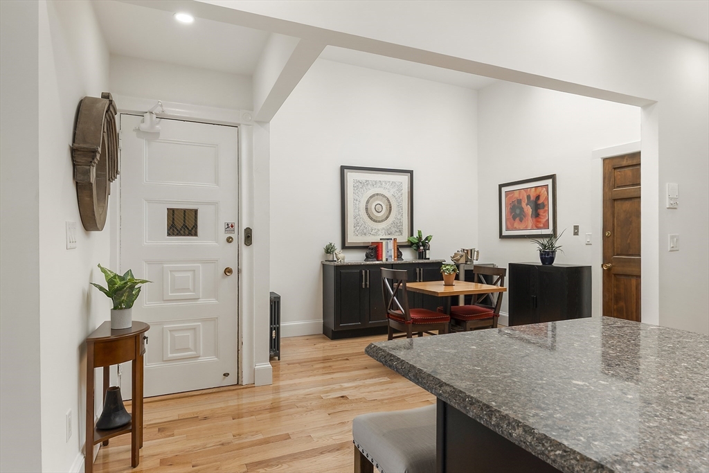 31 Bay State Road, Unit 4 Boston, MA 02215 - Photo 13 of 42