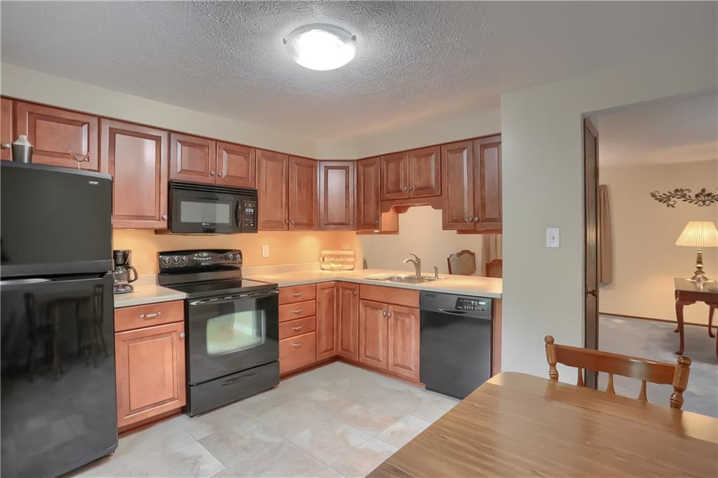 106 Old English Road Pittsburgh, PA 15237 - Photo 11 of 24 Gallery Image 11