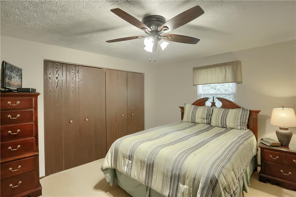 106 Old English Road Pittsburgh, PA 15237 - Photo 16 of 24 Gallery Image 16