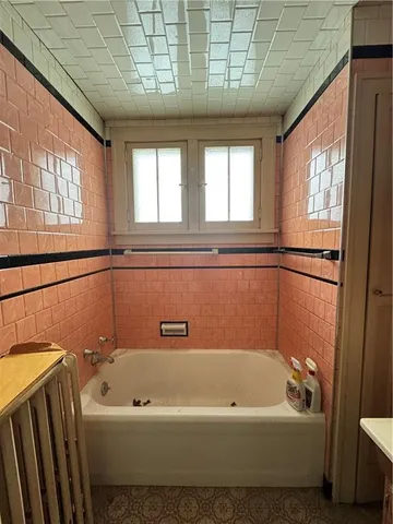 $68,900 | 325 Crest Avenue, Charleroi, PA 15022