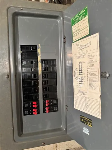 $68,900 | 325 Crest Avenue, Charleroi, PA 15022