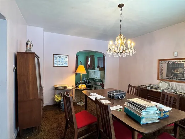 $68,900 | 325 Crest Avenue, Charleroi, PA 15022