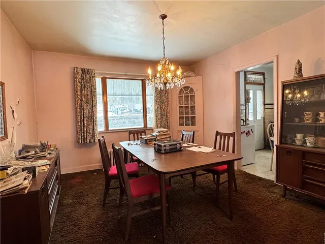 $68,900 | 325 Crest Avenue, Charleroi, PA 15022