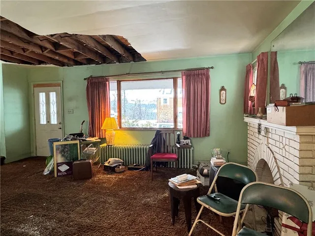 $68,900 | 325 Crest Avenue, Charleroi, PA 15022