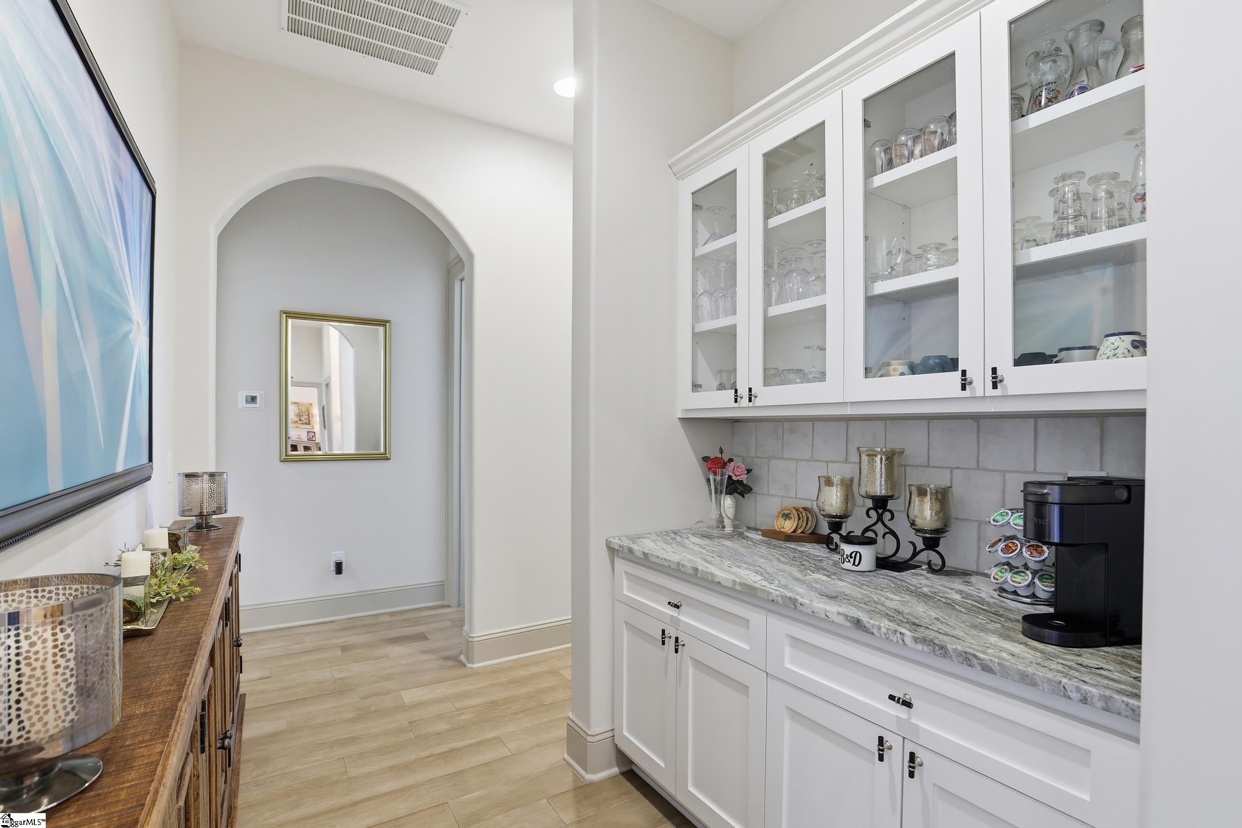 909 Pelham Road Greenville, SC 29615 - Photo 11 of 45