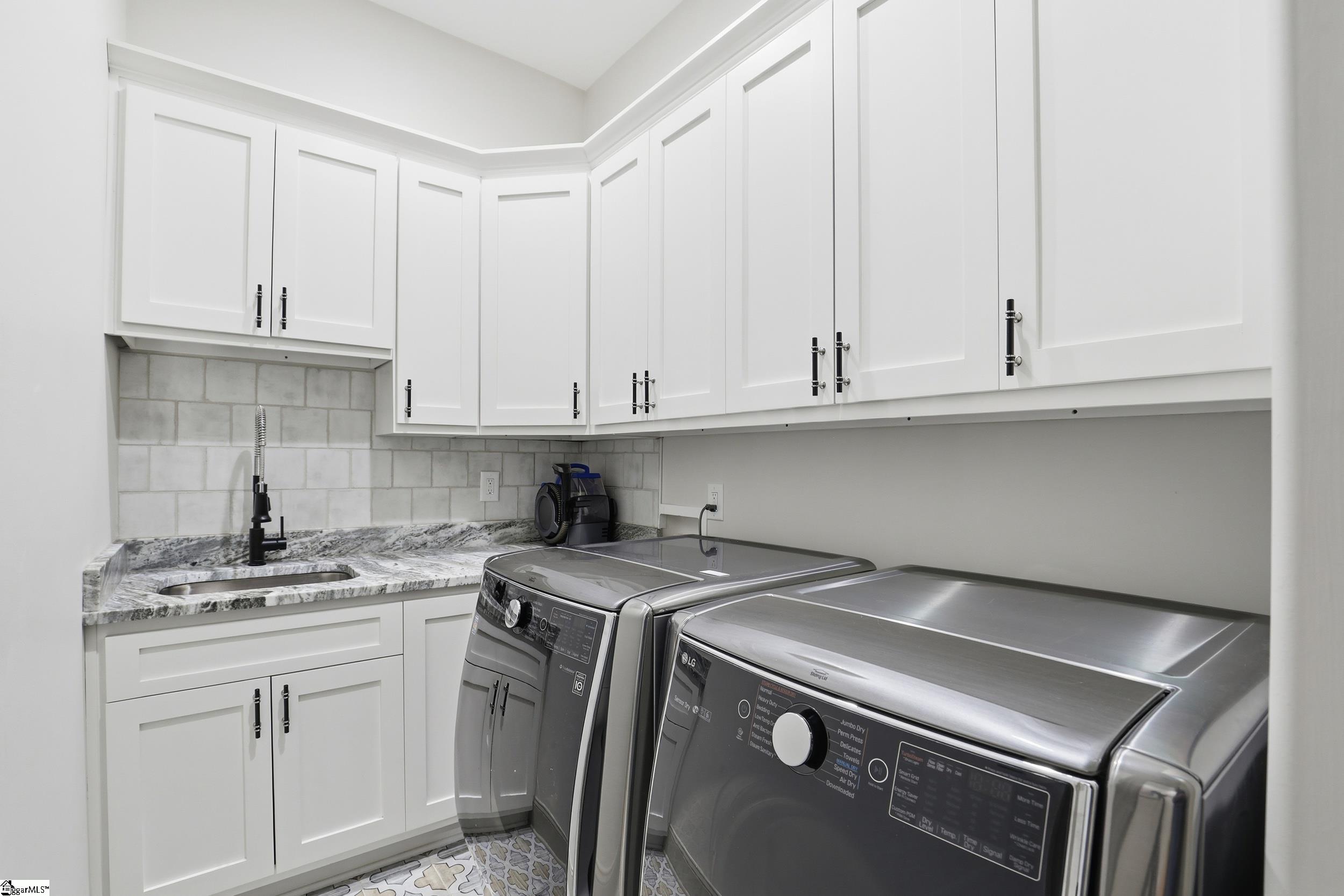 909 Pelham Road Greenville, SC 29615 - Photo 34 of 45